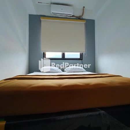 Hotel Ayu Lestari Ternate RedPartner Extérieur photo
