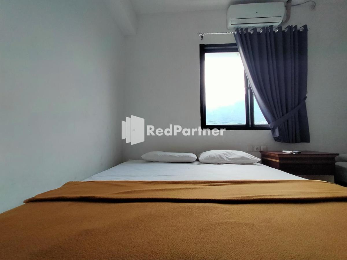 Hotel Ayu Lestari Ternate RedPartner Extérieur photo